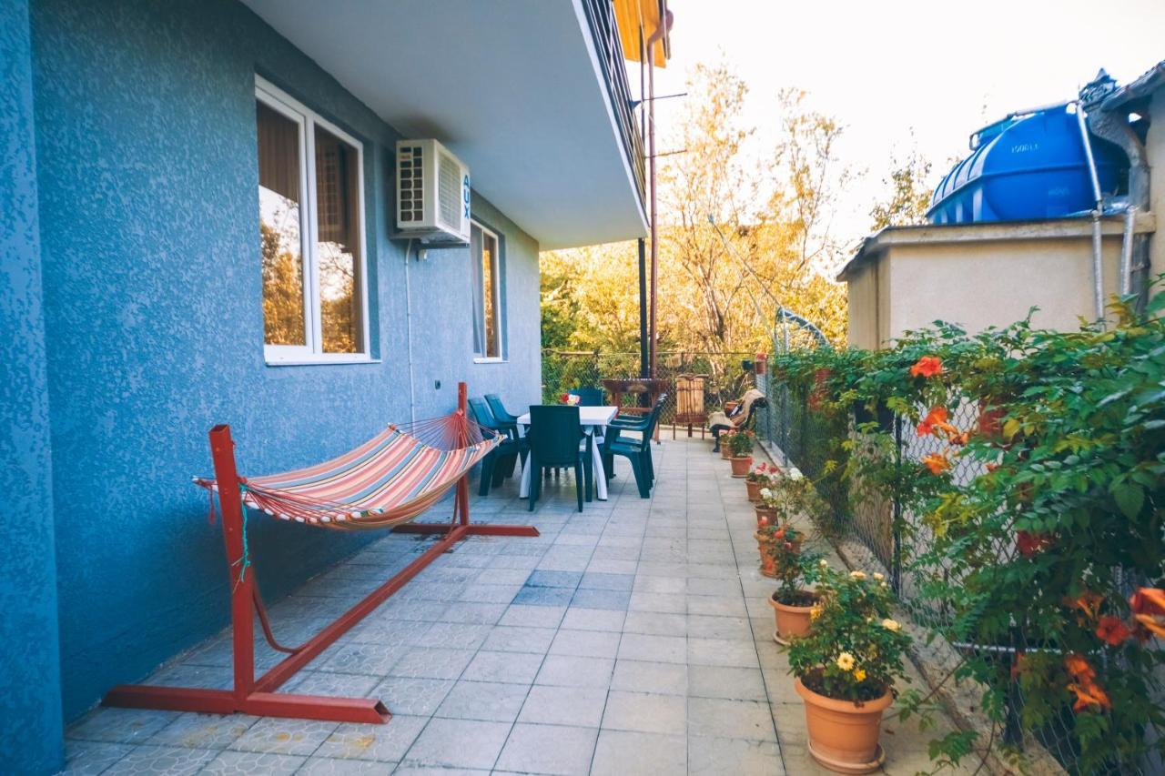 Makos Guest House Kutaisi Exterior foto