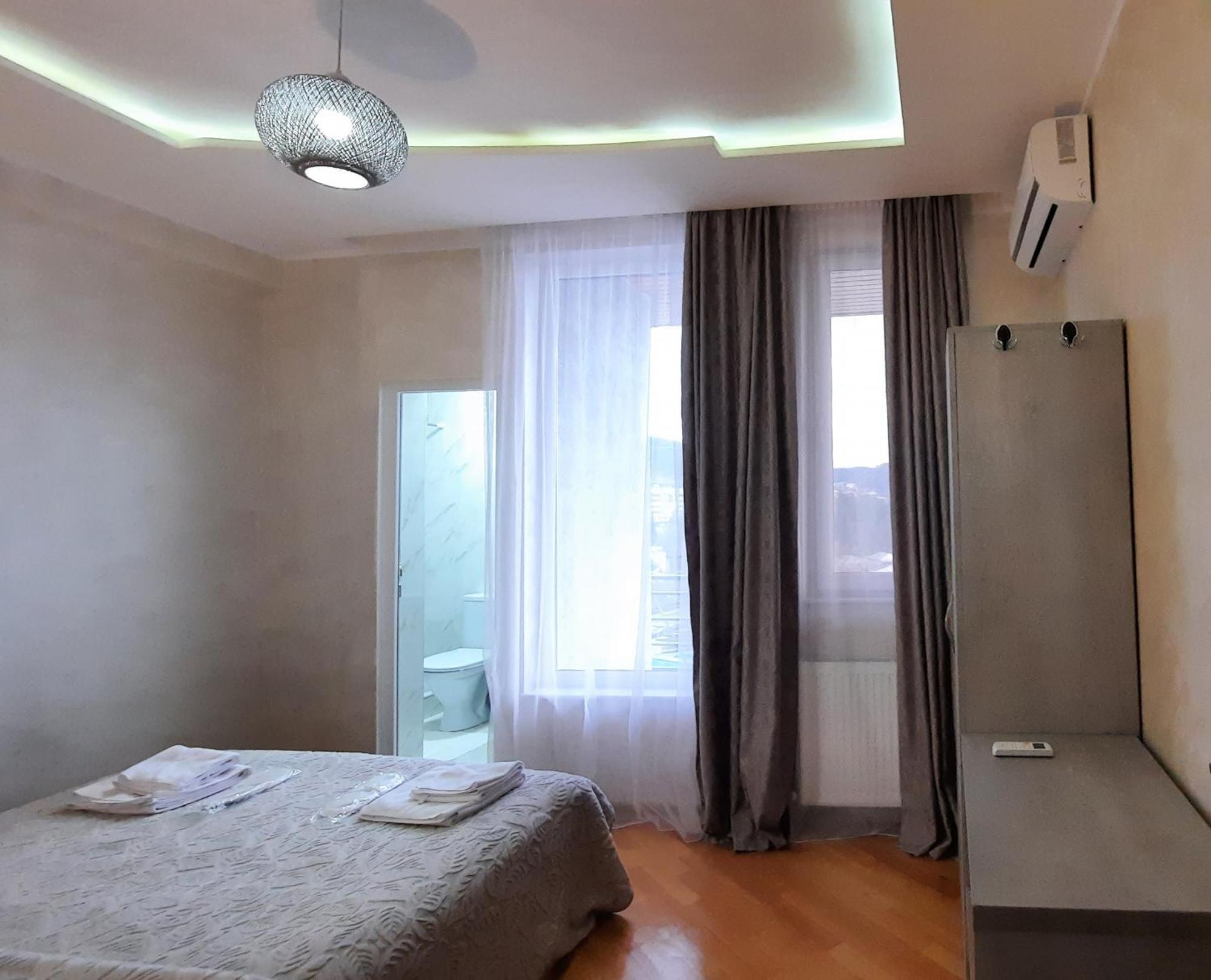 Makos Guest House Kutaisi Exterior foto